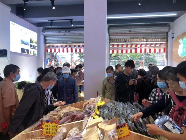 乡村振兴示范店走俏 乡村振兴示范店走俏
